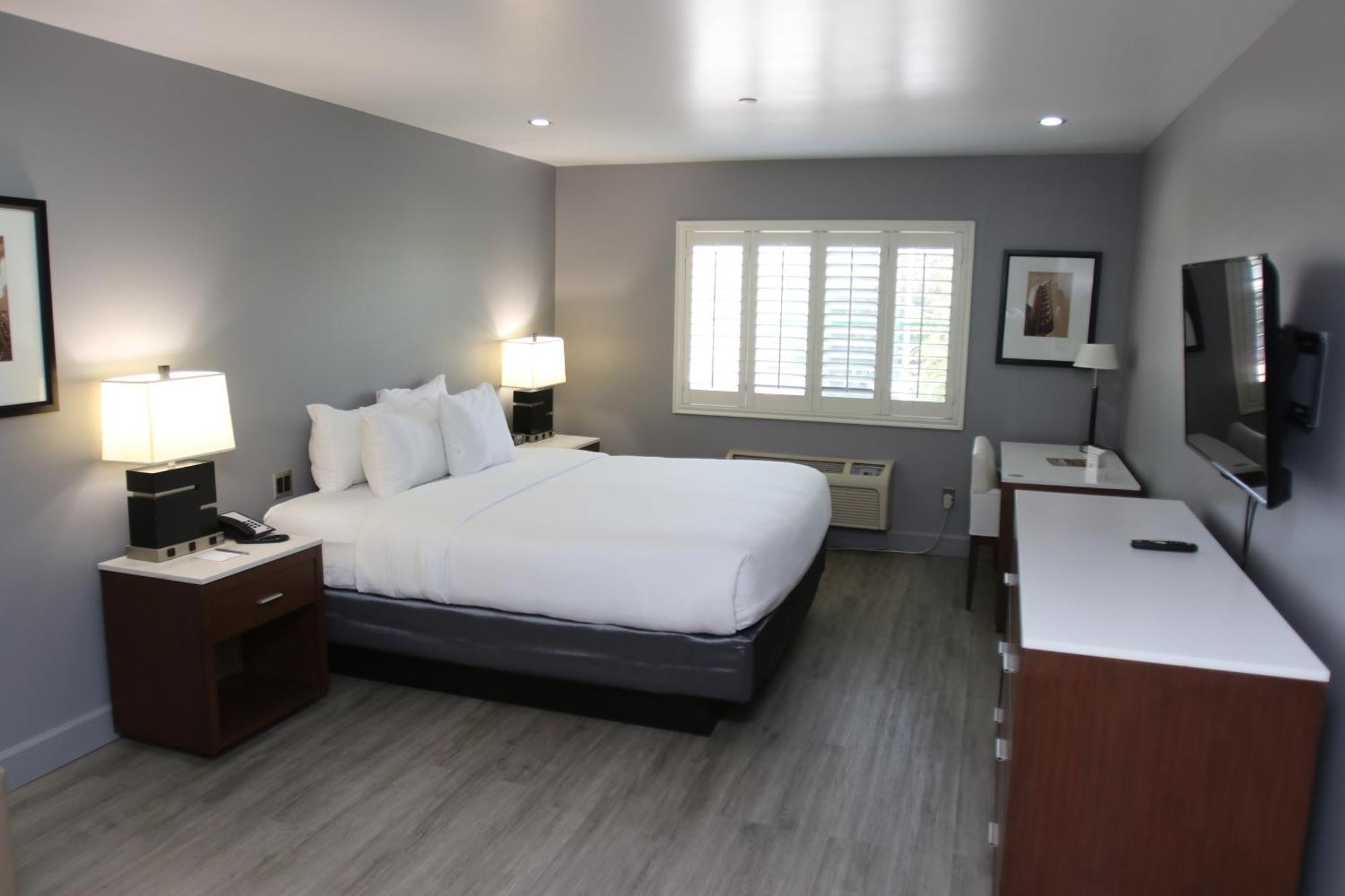 Blvd And Universal-hollywood, Ascend Collection Hotel