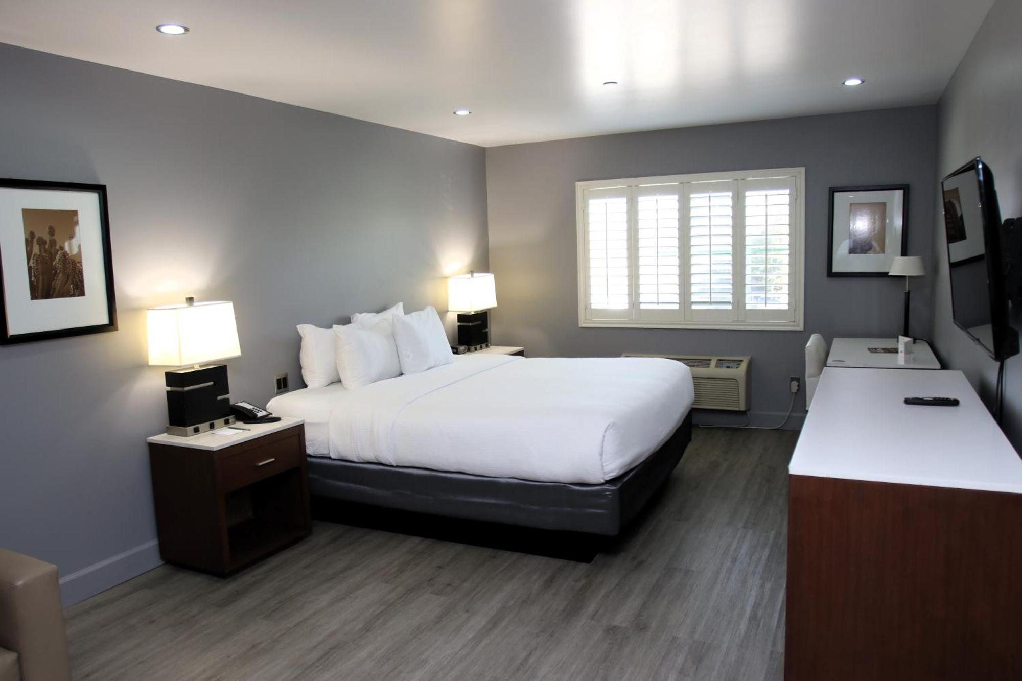 Blvd And Universal-hollywood, Ascend Collection Hotel