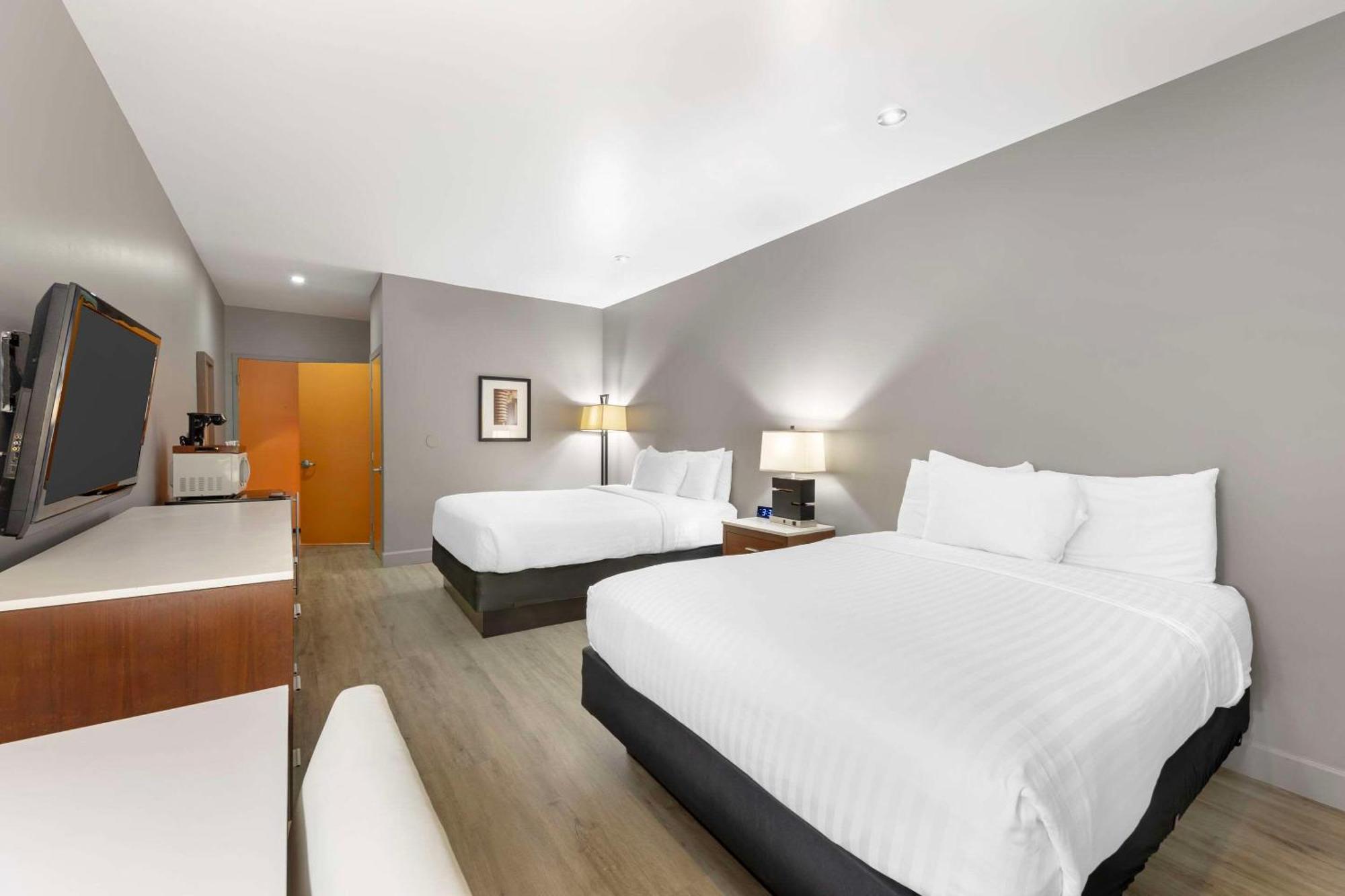 Blvd And Universal-hollywood, Ascend Collection Hotel 4*